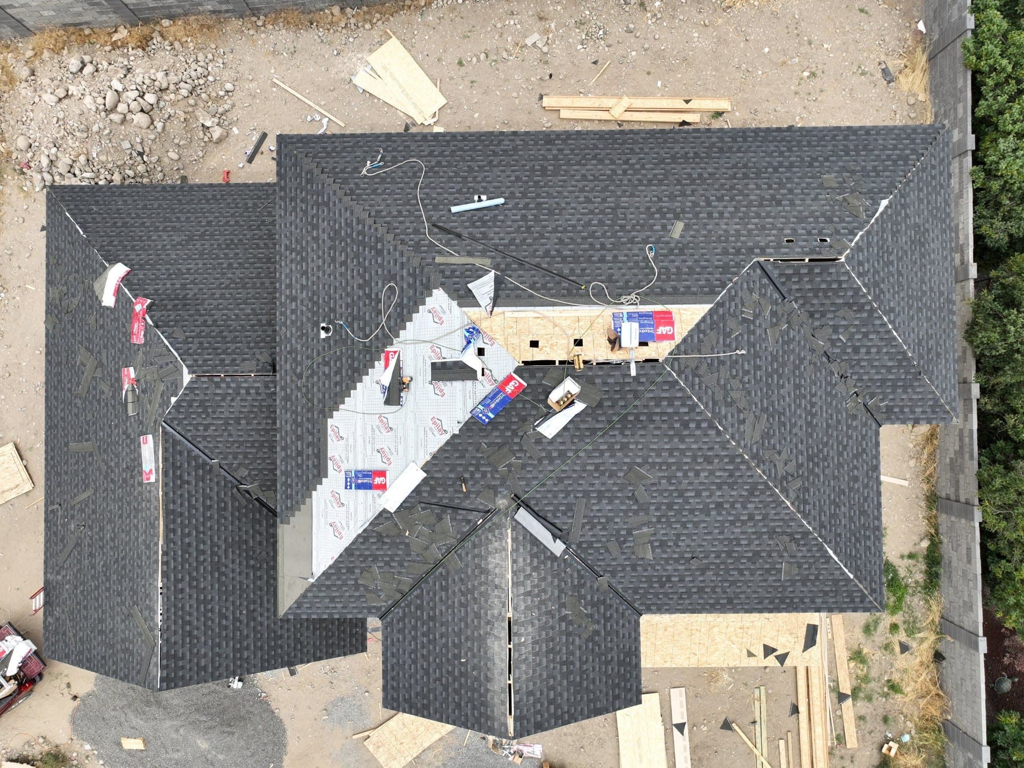 A Trusted Partnership: Eminent Roofing and Santillan Homes